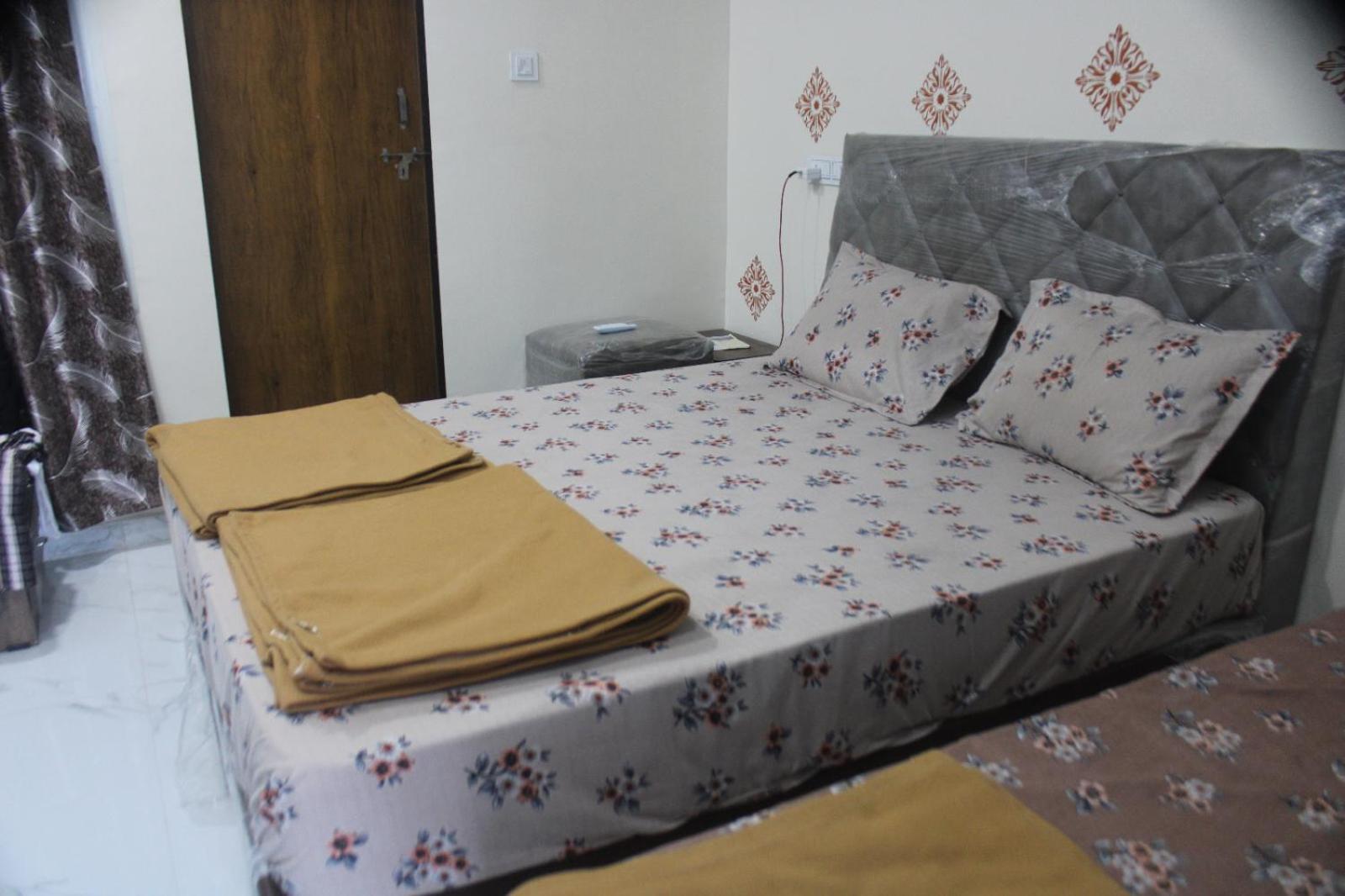 Atithi Home Stay Garudeshwar Exterior photo